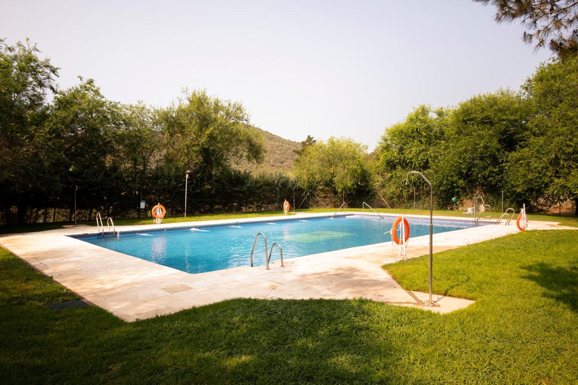 Bungalows Camping Jimmy Jones Villaviciosa de Córdoba Exterior foto